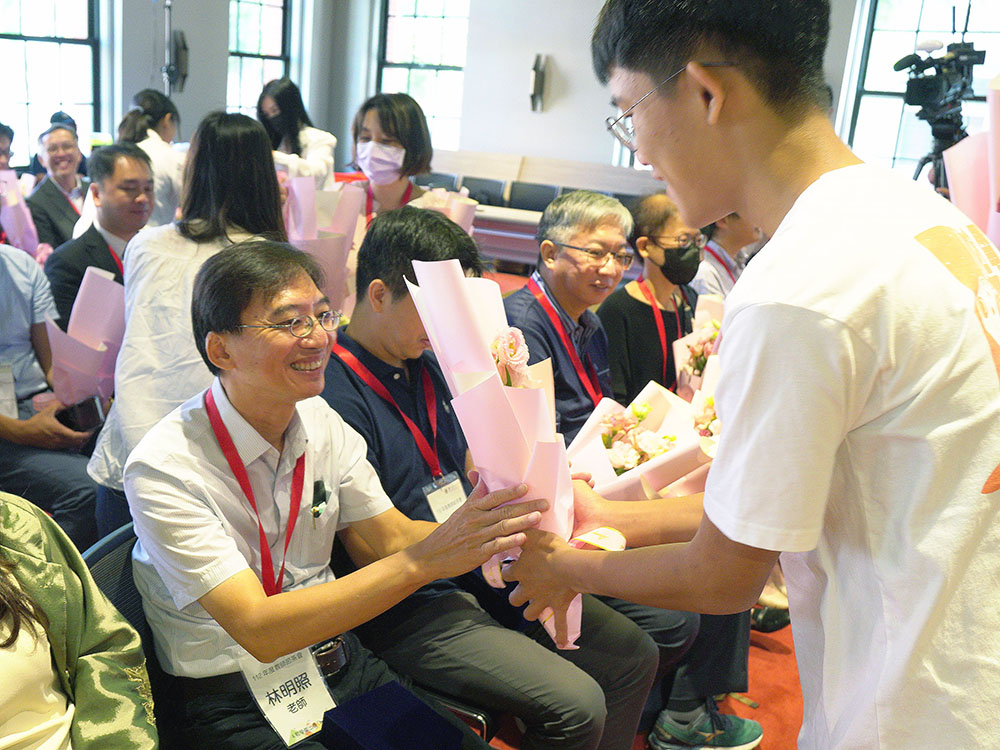 Paying tribute to teachers: 2023 Teachers’ Day Tea Party-封面圖