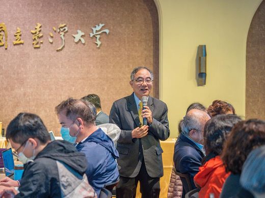 臨時校務會議通過校長陳文章續任案圖