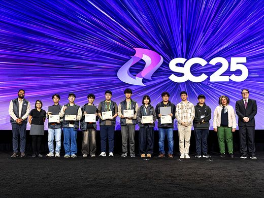 臺大代表隊勇奪國際學生超級電腦叢集競賽總冠軍圖